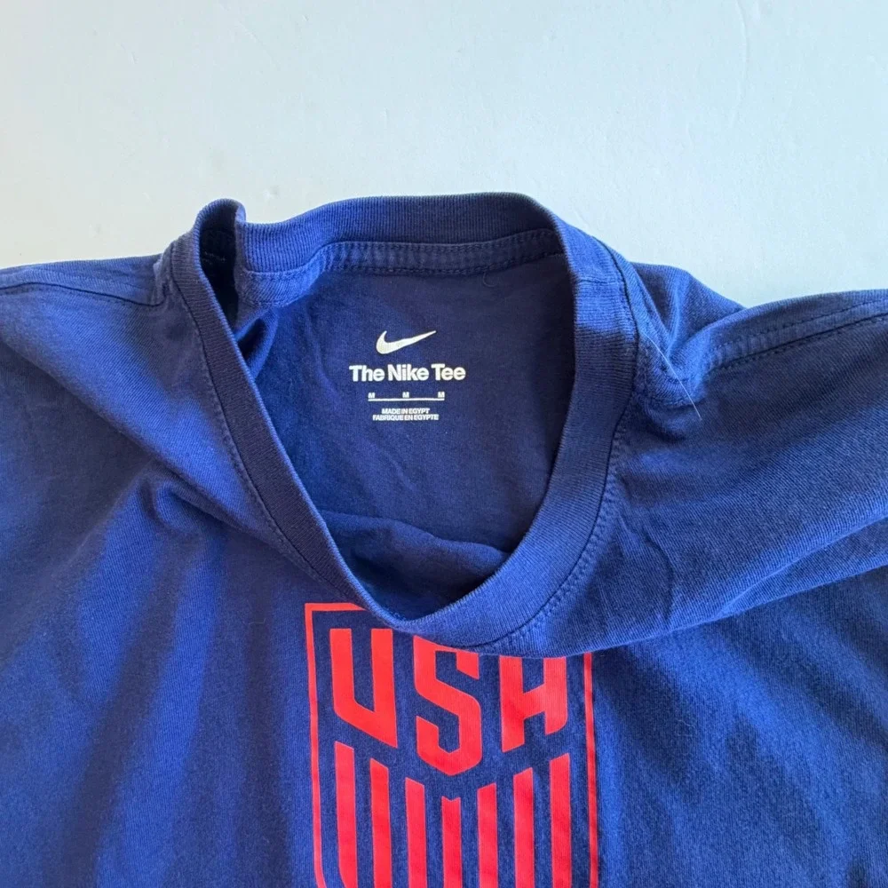 Nike USA Soccer USWNT Crest T-Shirt Mens  Navy Blue 4 Star Tee M - Picture 5 of 6